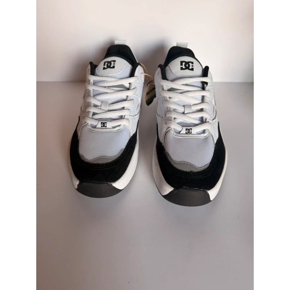 DC men sneakers - Picture 2 of 5